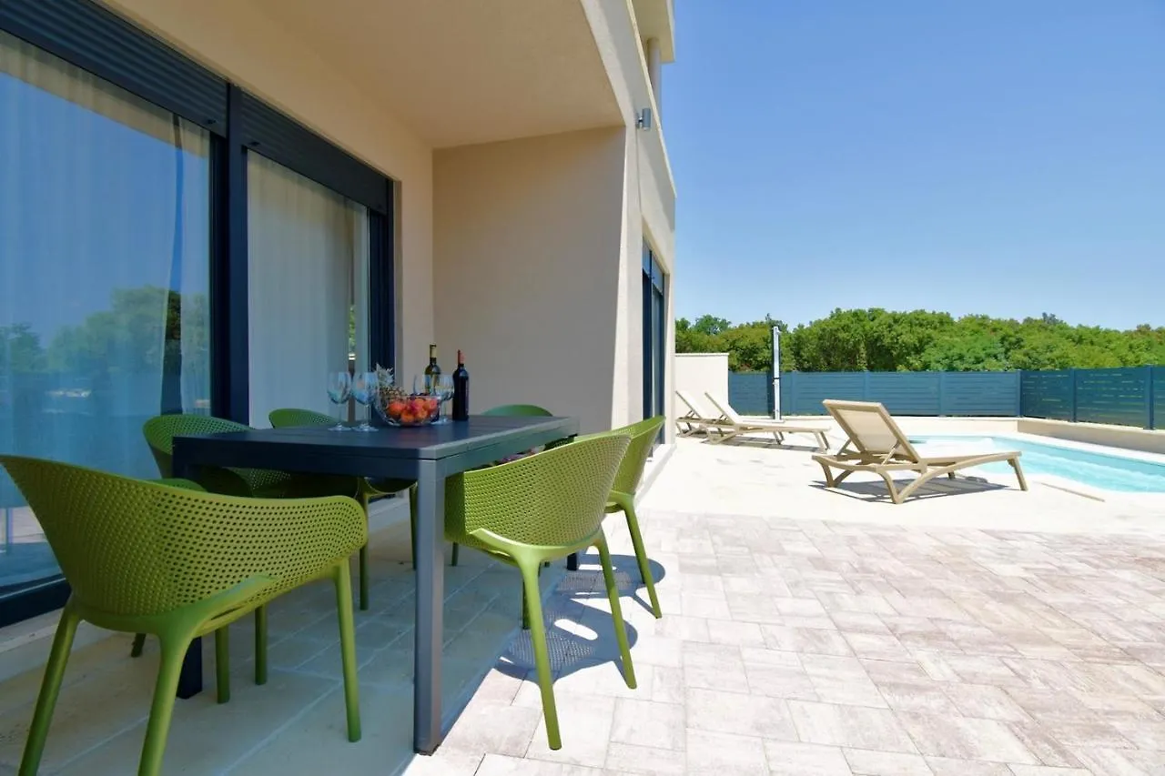 Holiday home New Amazing Holiday House With Pool Vinkuran Croatia